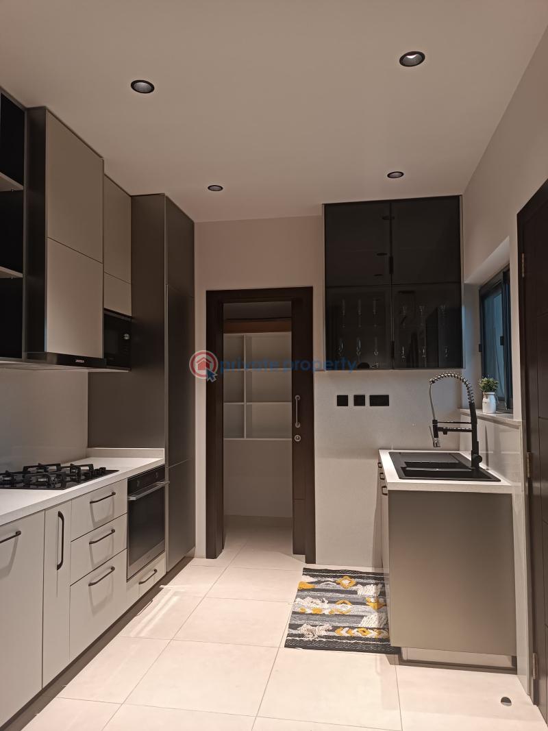 3 bedroom Townhouse For Sale Airport Residential Area Accra - 12