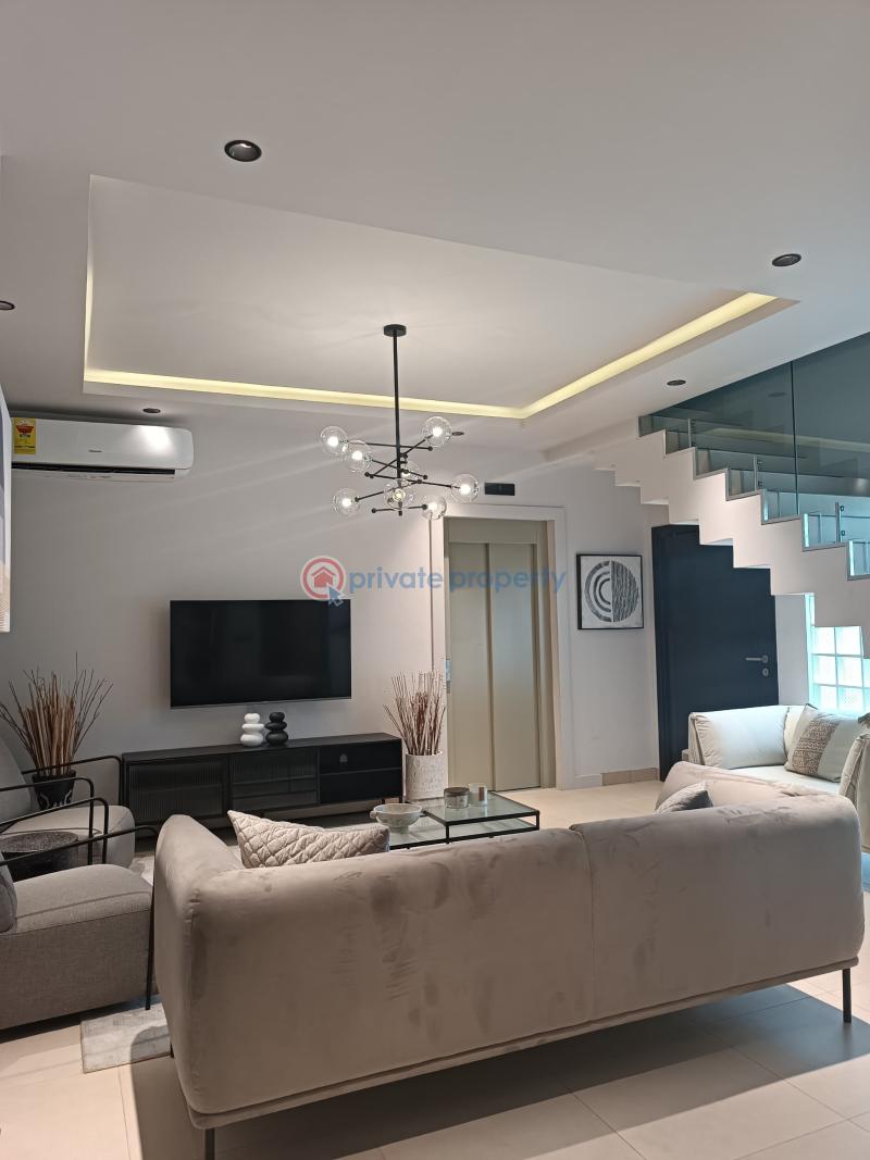 3 bedroom Townhouse For Sale Airport Residential Area Accra - 8