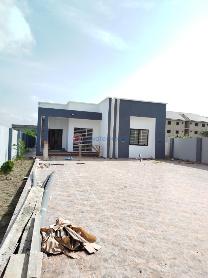 4 bedroom House For Sale Ayi Mensah Accra Metropolitan  - 14