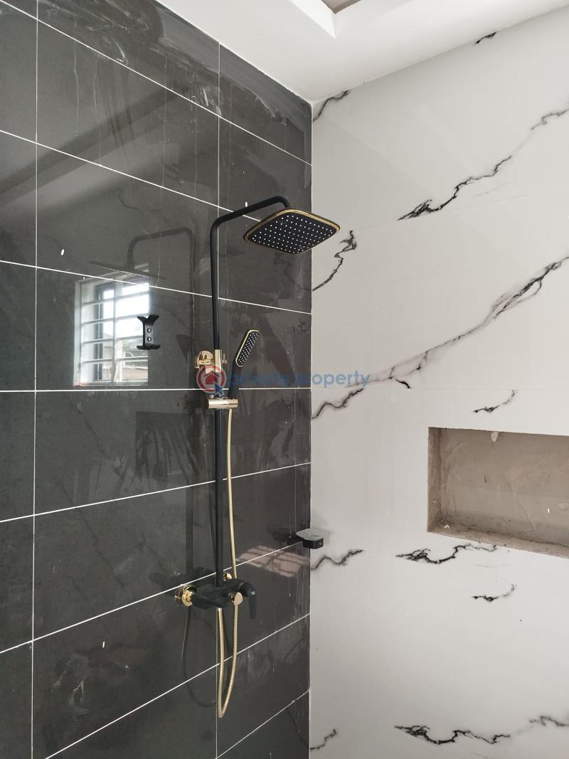 4 bedroom House For Sale Ayi Mensah Accra Metropolitan  - 1