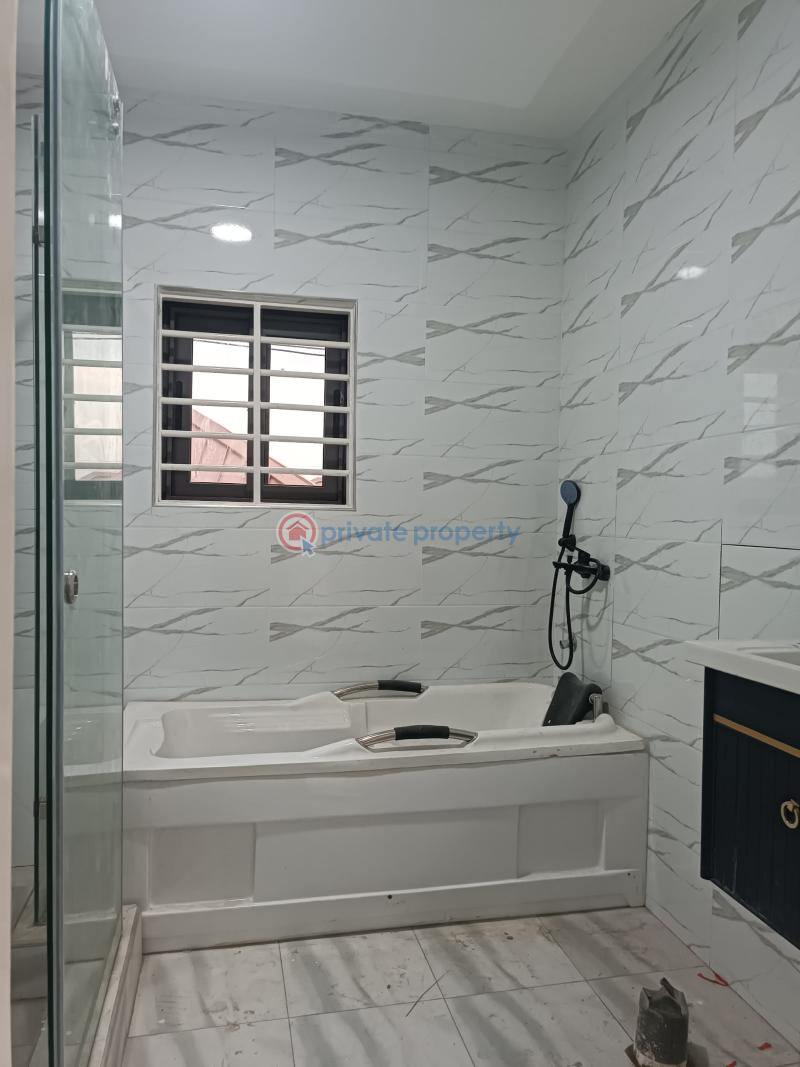 4 bedroom House For Sale Oyarifa Adenta Municipal Accra - 1