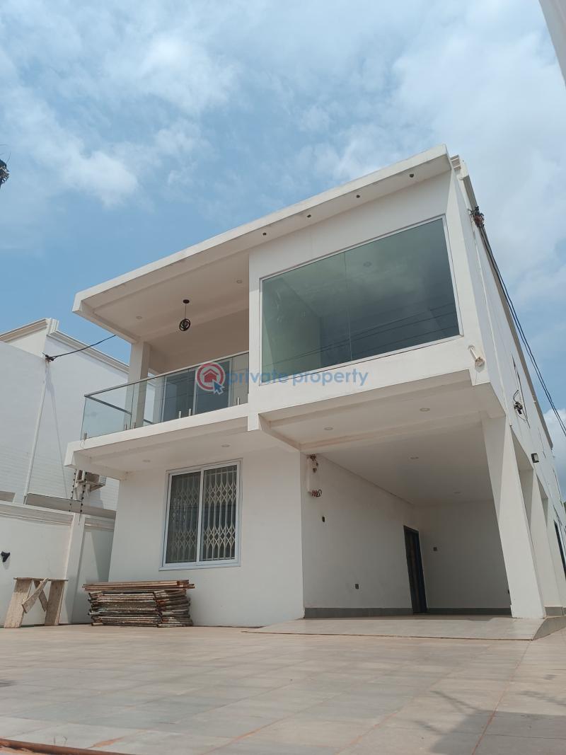 4 bedroom Detached Duplex For Sale Pantang Adenta Municipal Accra - 10