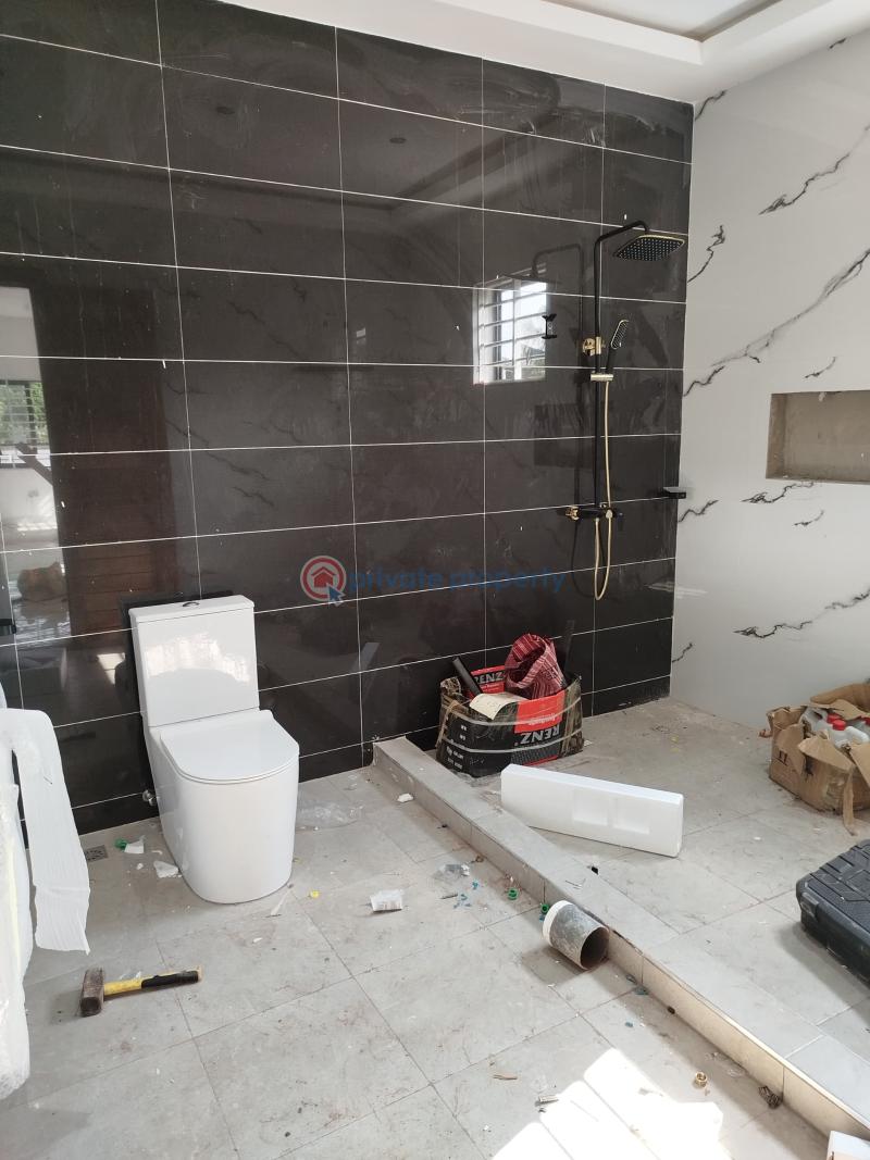 4 bedroom House For Sale Ayi Mensah Accra Metropolitan  - 8