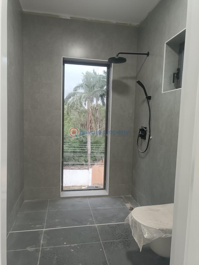 4 bedroom House For Sale Dzorwulu Accra - 2