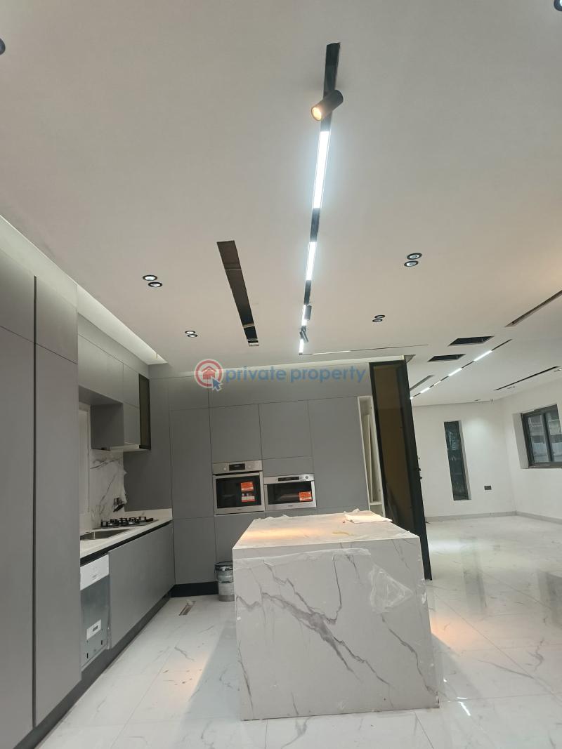 4 bedroom House For Sale Dzorwulu Accra - 8