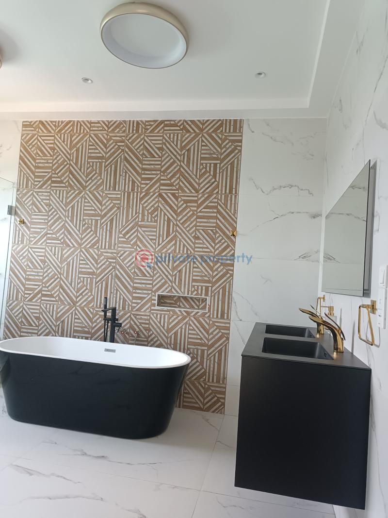 4 bedroom House For Sale East Legon Accra - 10