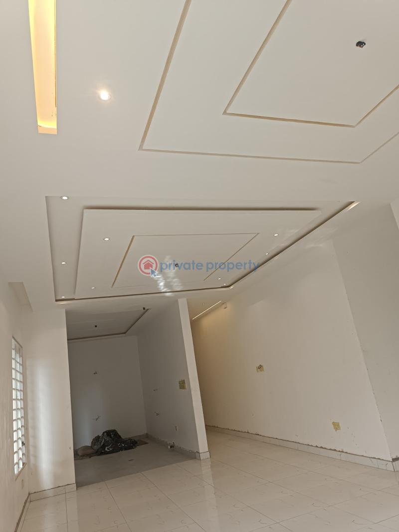 4 bedroom House For Sale Lakeside Adenta Municipal Accra - 1