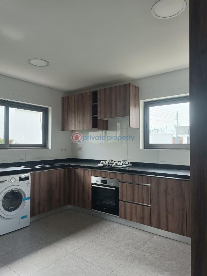 4 bedroom Townhouse For Sale North Legon Accra - 17