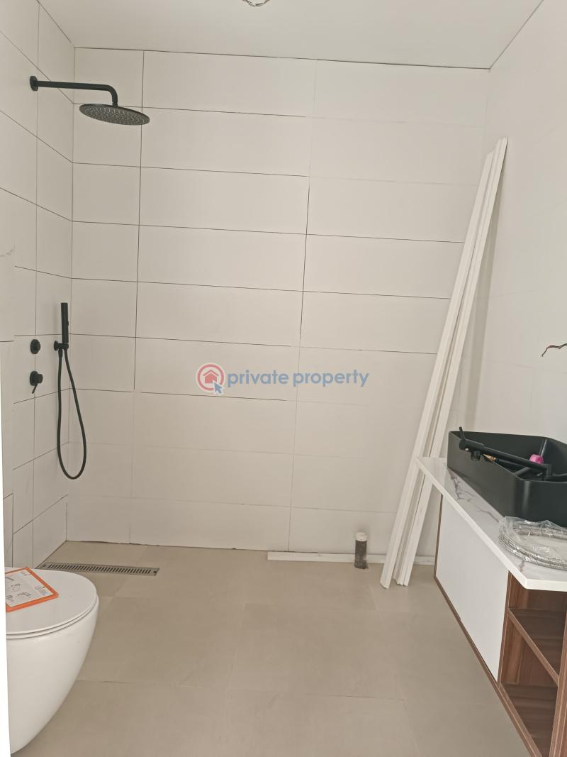 4 bedroom Townhouse For Sale North Legon Accra - 5
