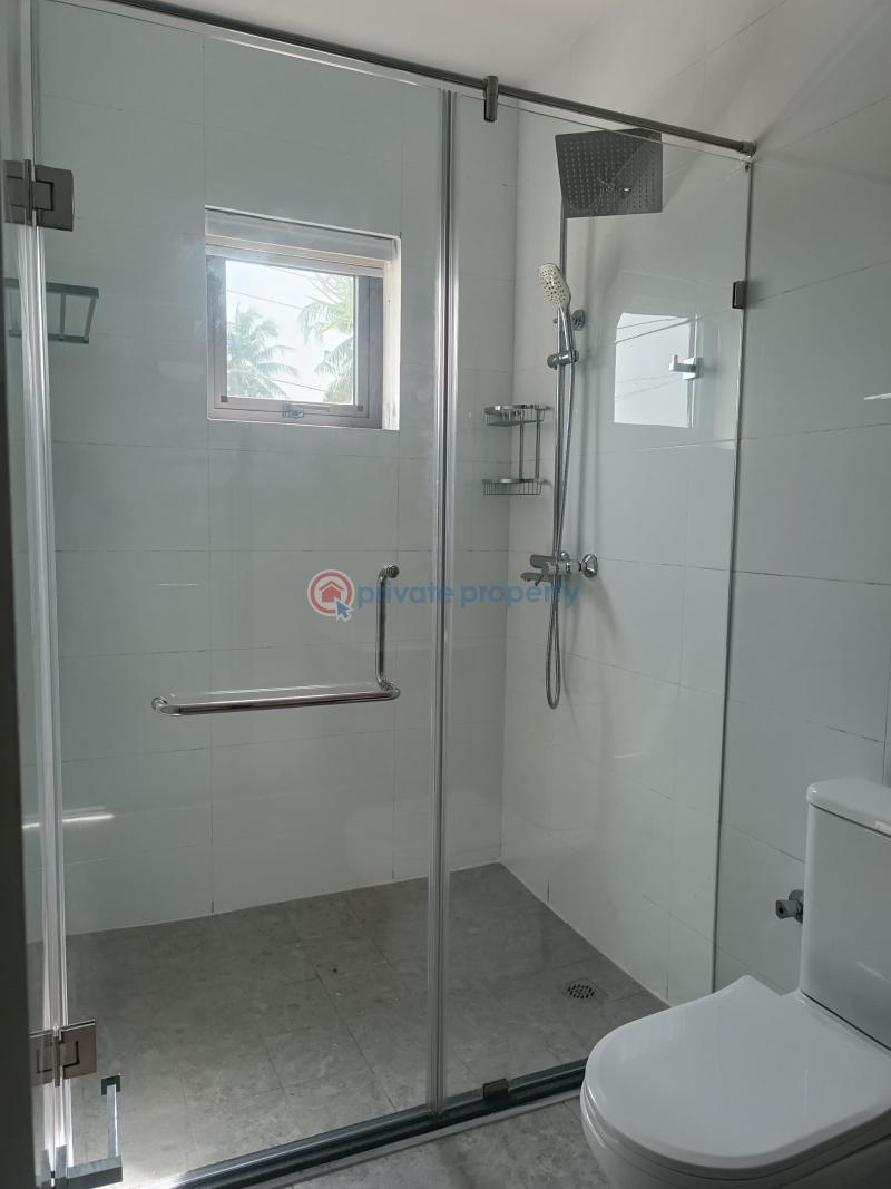 4 bedroom Townhouse For Sale North Legon Accra - 2