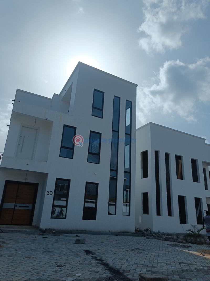 4 bedroom Townhouse For Sale North Legon Accra - 12