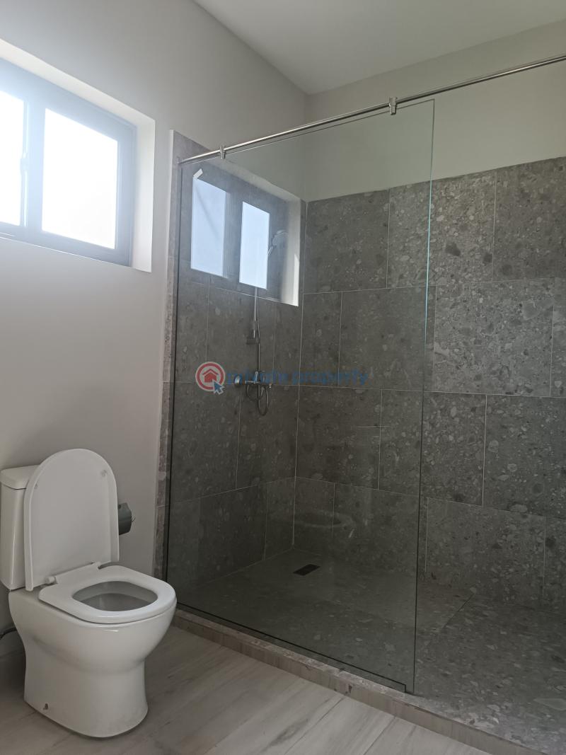 5 bedroom House For Sale Adenta Municipal Accra - 4