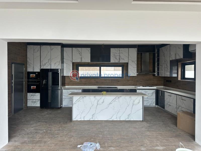 5 bedroom House For Sale Lakeside Adenta Municipal Accra - 10