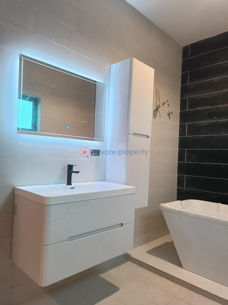 5 bedroom House For Sale Adenta Municipal Accra - 9