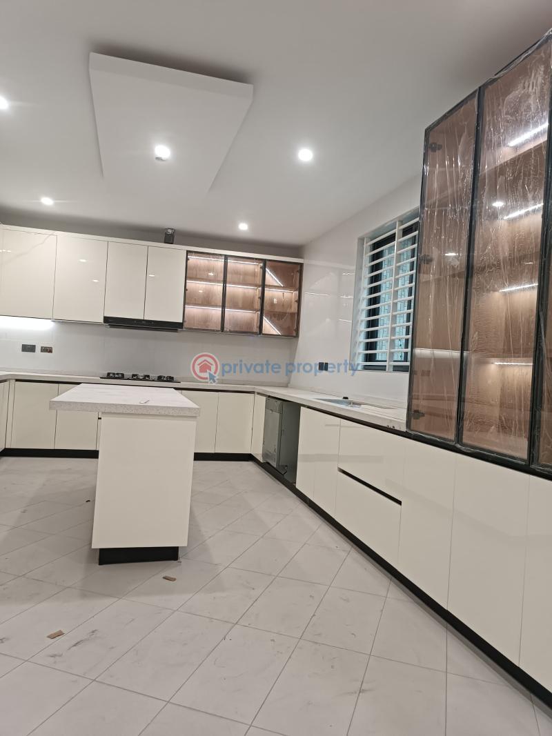 5 bedroom House For Sale Dzorwulu Accra - 8