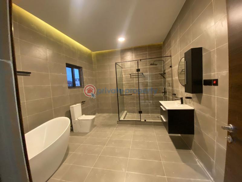 5 bedroom Detached Duplex For Sale Oyarifa Adenta Municipal Accra - 1