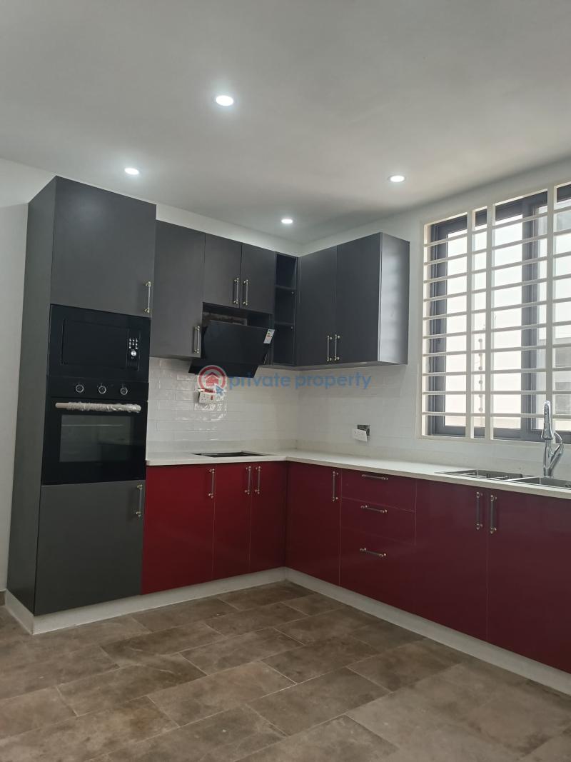 5 bedroom Detached Duplex For Sale Pantang Adenta Municipal Accra - 10