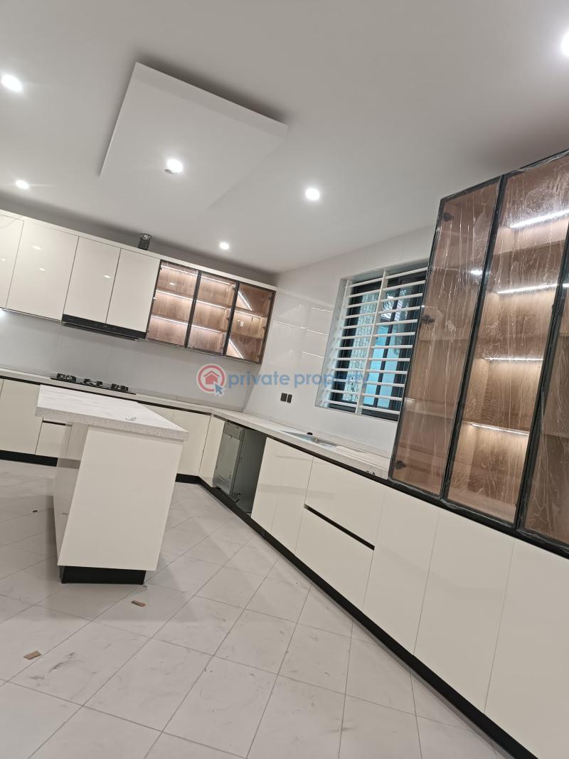 5 bedroom House For Sale Dzorwulu Accra - 9