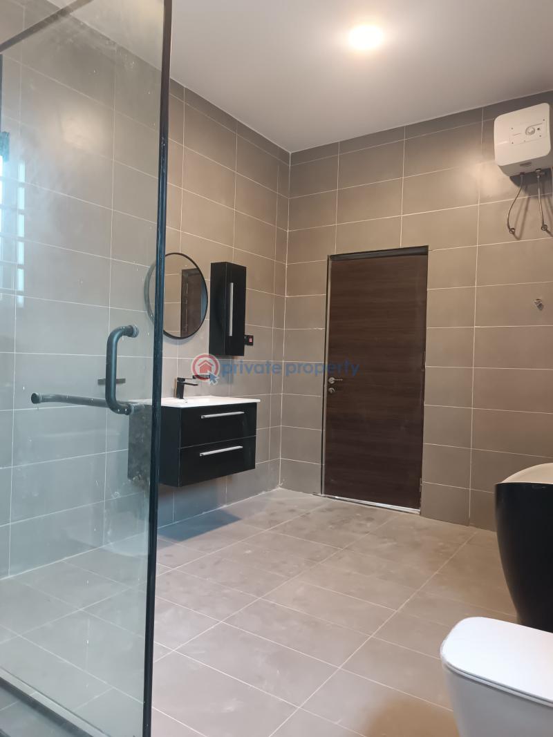 5 bedroom Detached Duplex For Sale Oyarifa Adenta Municipal Accra - 7