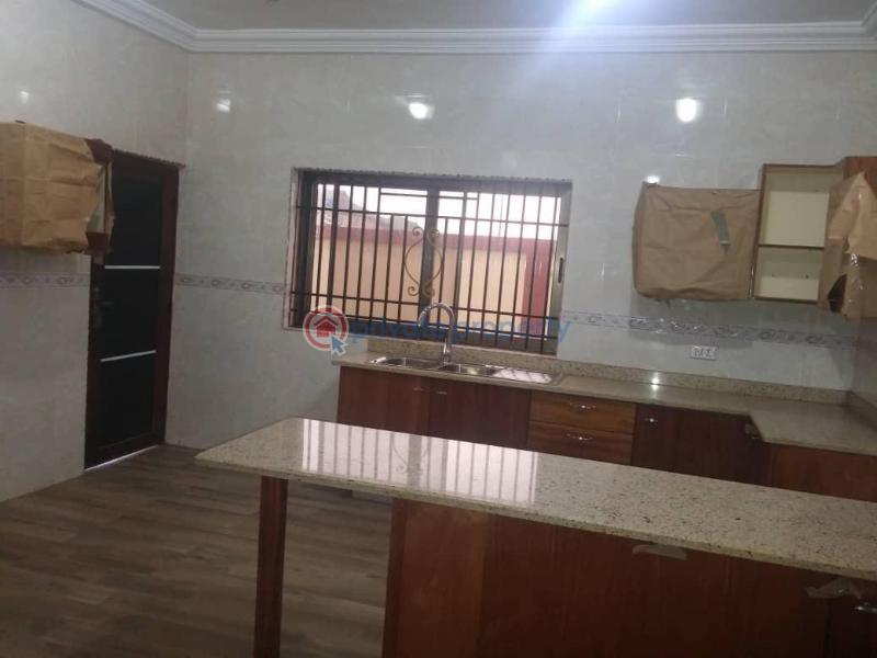 5 bedroom House For Sale comm 25 Tema Accra - 10