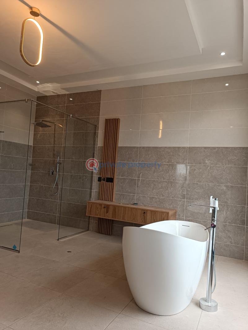 5 bedroom House For Sale East Legon Accra - 10