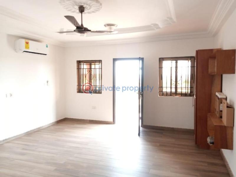 5 bedroom House For Sale comm 25 Tema Accra - 6