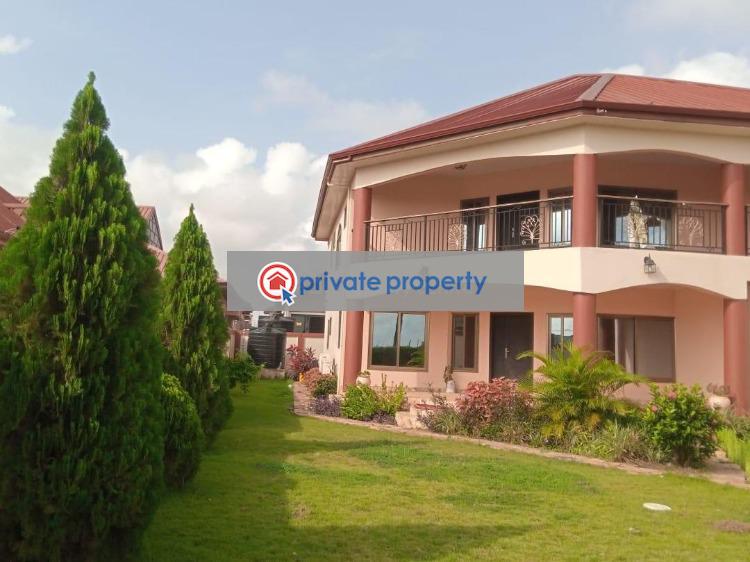 5 bedroom Detached Duplex For Sale &nbsp;community 25 Tema Accra - 3