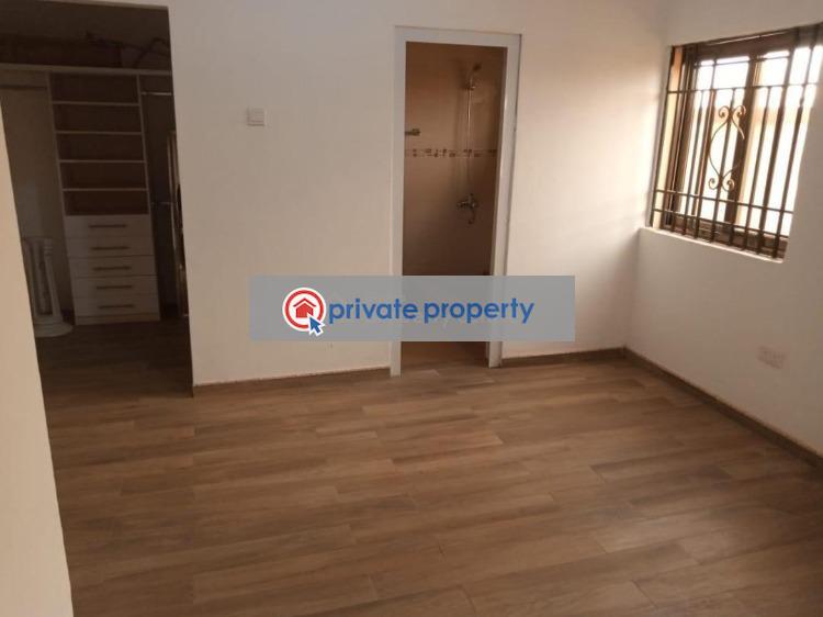5 bedroom Detached Duplex For Sale &nbsp;community 25 Tema Accra - 4
