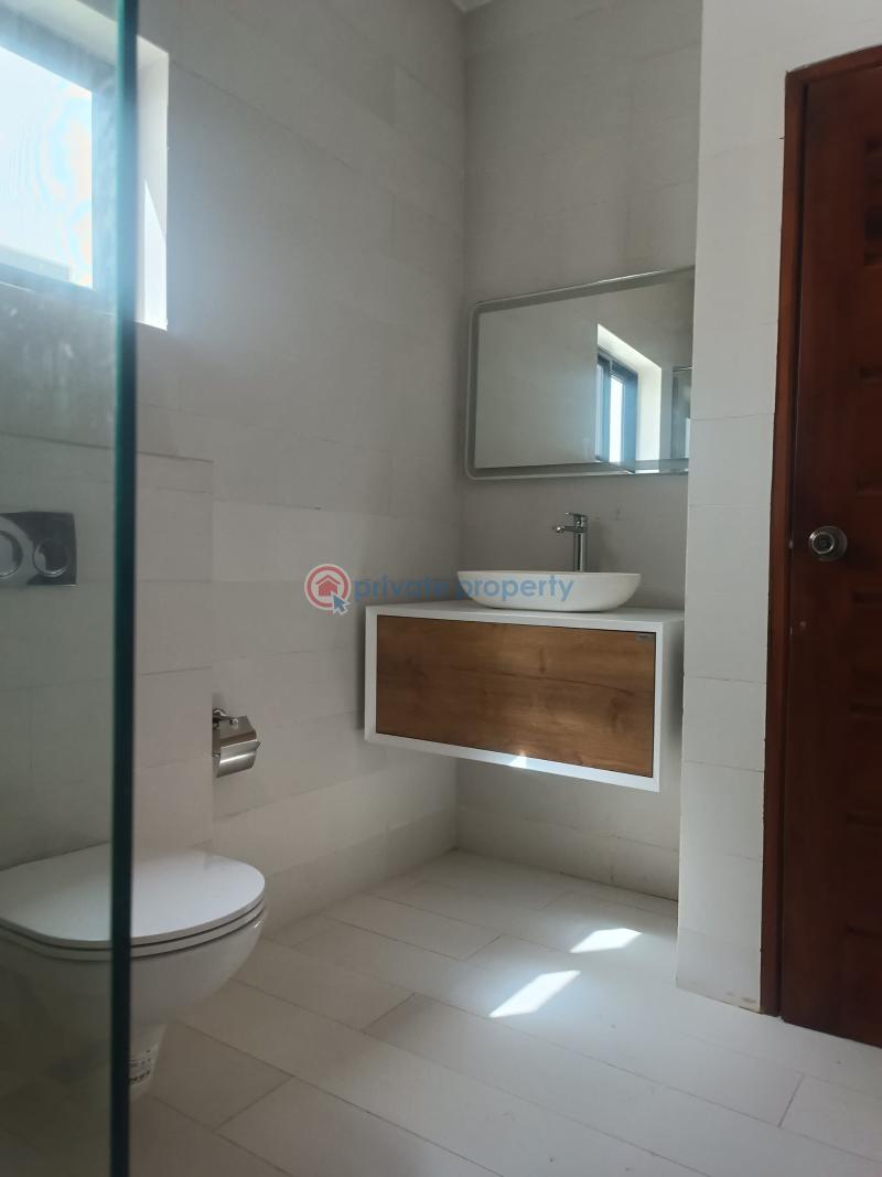 5 bedroom House For Sale Adenta Municipal Accra - 0