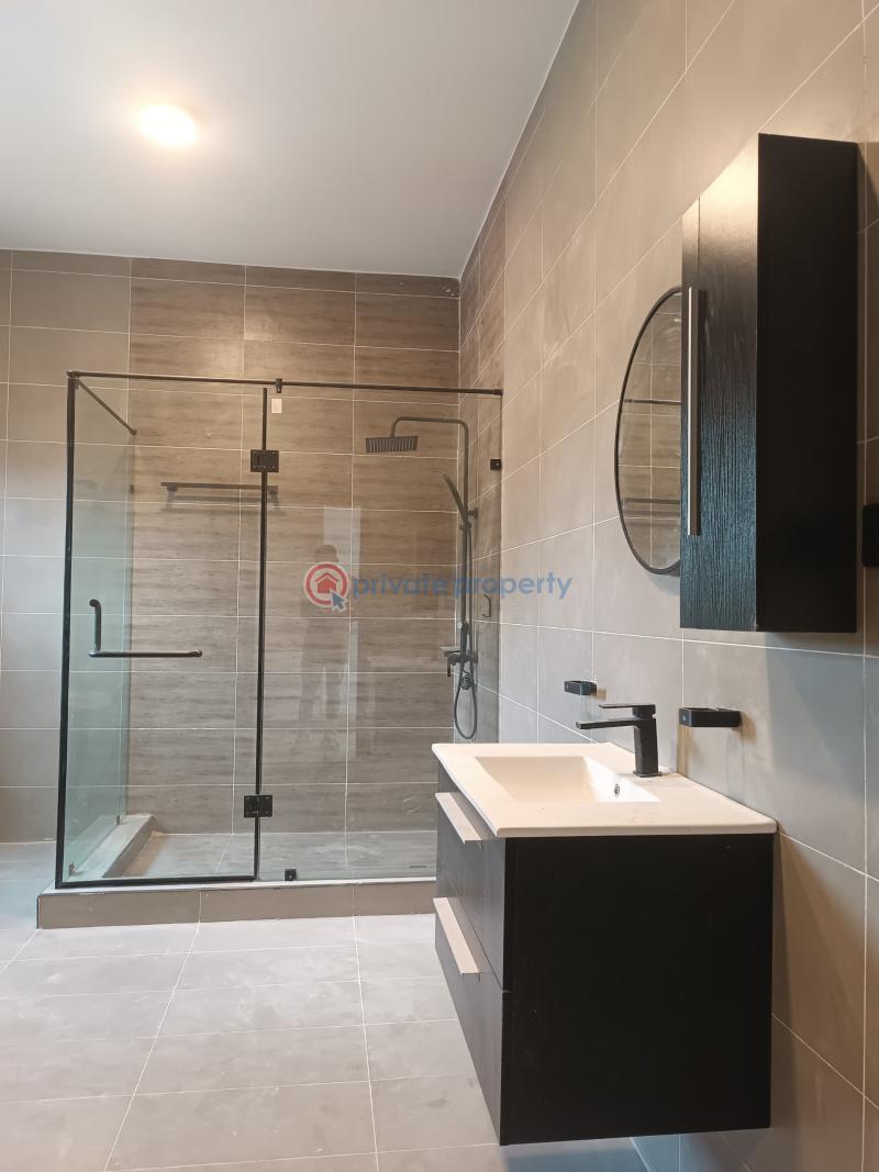 5 bedroom Detached Duplex For Sale Oyarifa Adenta Municipal Accra - 5