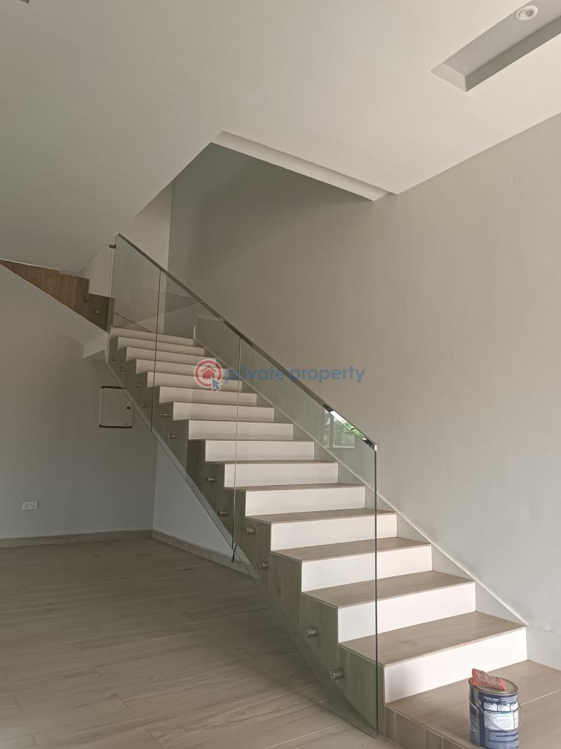 5 bedroom House For Sale Adenta Municipal Accra - 3