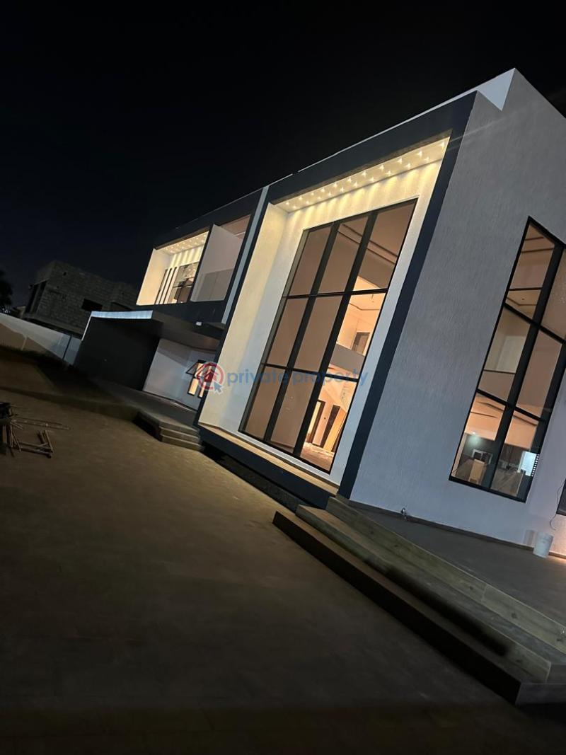 5 bedroom House For Sale Lakeside Adenta Municipal Accra - 3
