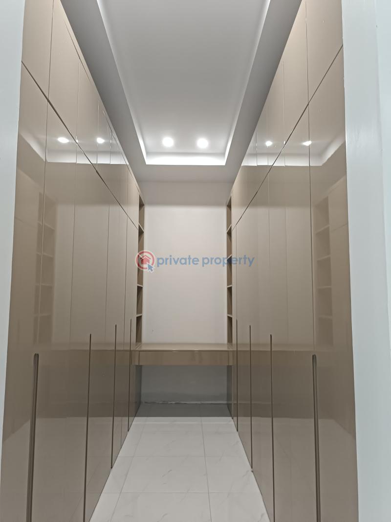5 bedroom House For Sale Dzorwulu Accra - 0