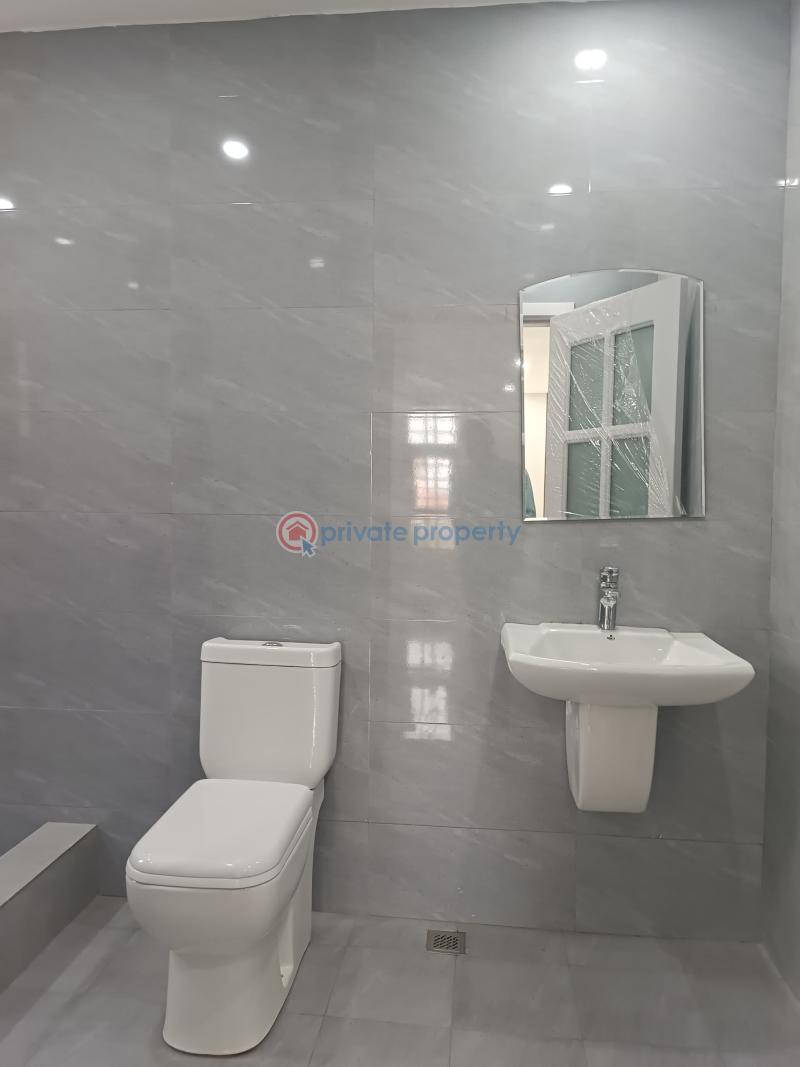 5 bedroom Detached Duplex For Sale Pantang Adenta Municipal Accra - 1