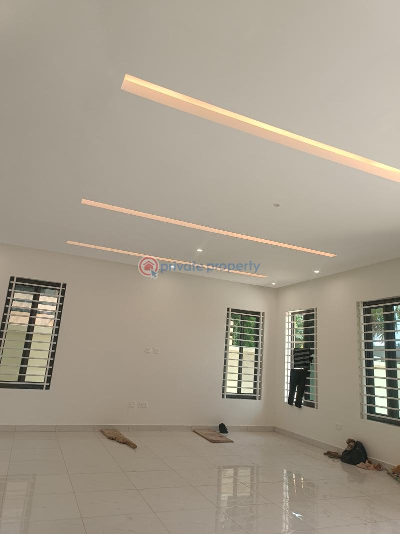 6 bedroom Detached Duplex For Sale East Legon Accra - 0