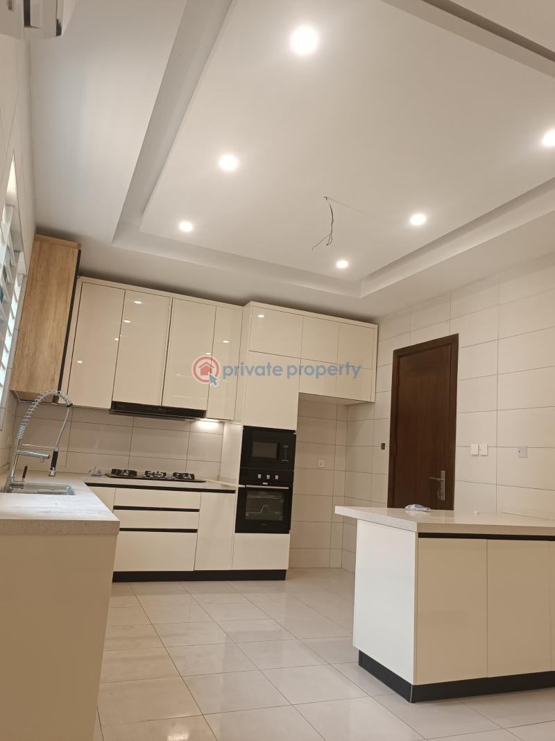 6 bedroom Detached Duplex For Sale East Legon Accra - 10
