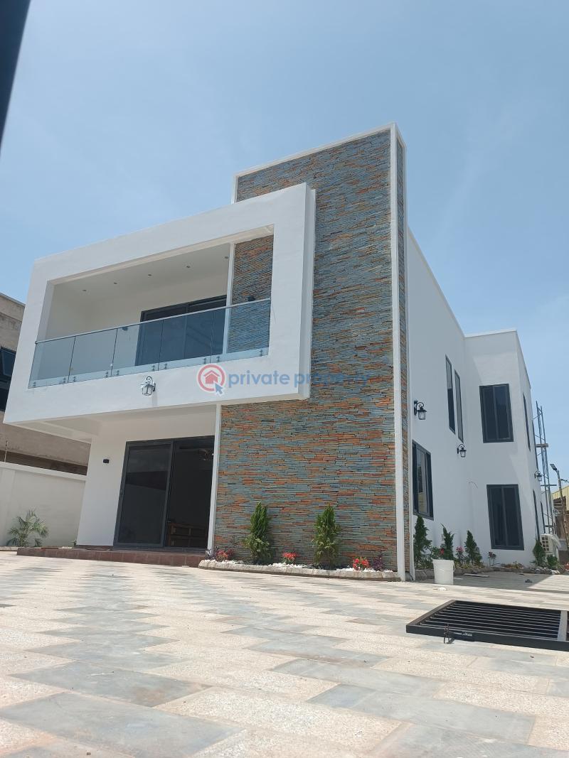 6 bedroom Detached Duplex For Sale Spintex Accra - 18