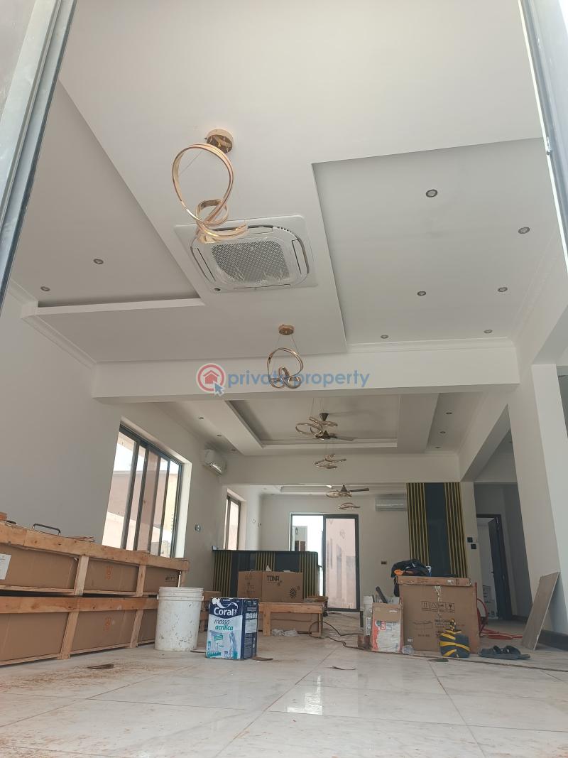 6 bedroom Detached Duplex For Sale Spintex Accra - 16