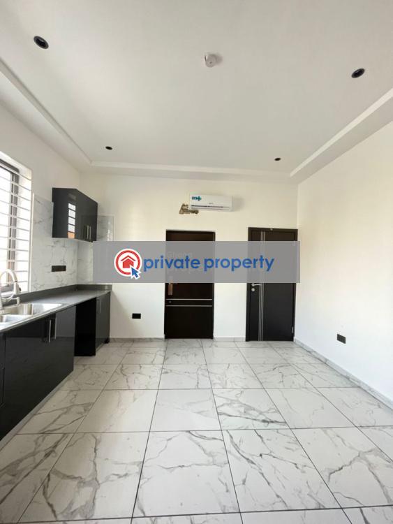 5 bedroom Detached Bungalow For Sale &nbsp;avaition Ogbojo Adenta Municipal Accra - 5