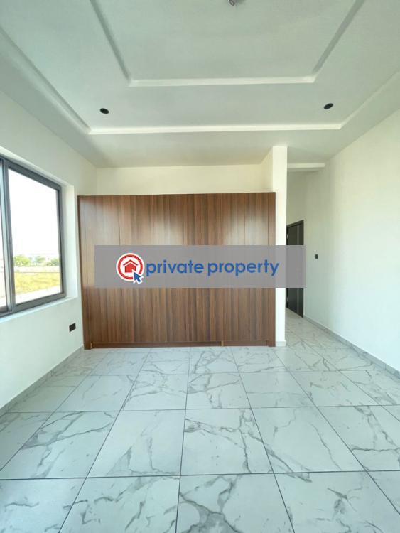 5 bedroom Detached Bungalow For Sale &nbsp;avaition Ogbojo Adenta Municipal Accra - 14