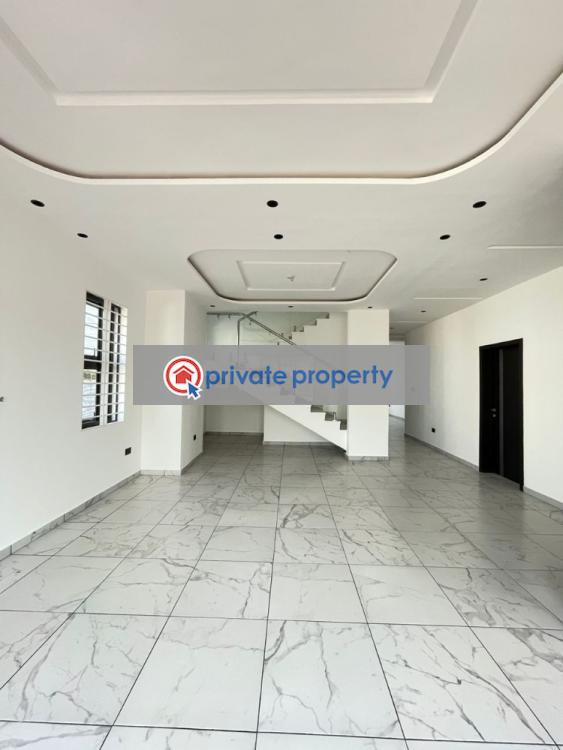 5 bedroom Detached Bungalow For Sale &nbsp;avaition Ogbojo Adenta Municipal Accra - 4