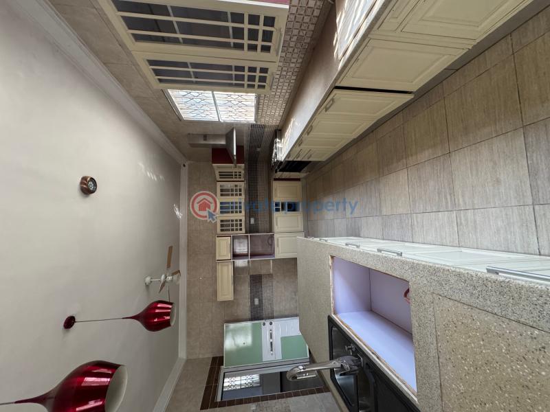 10 bedroom House For Sale Trasaco Adjiringanor East Legon Accra - 6