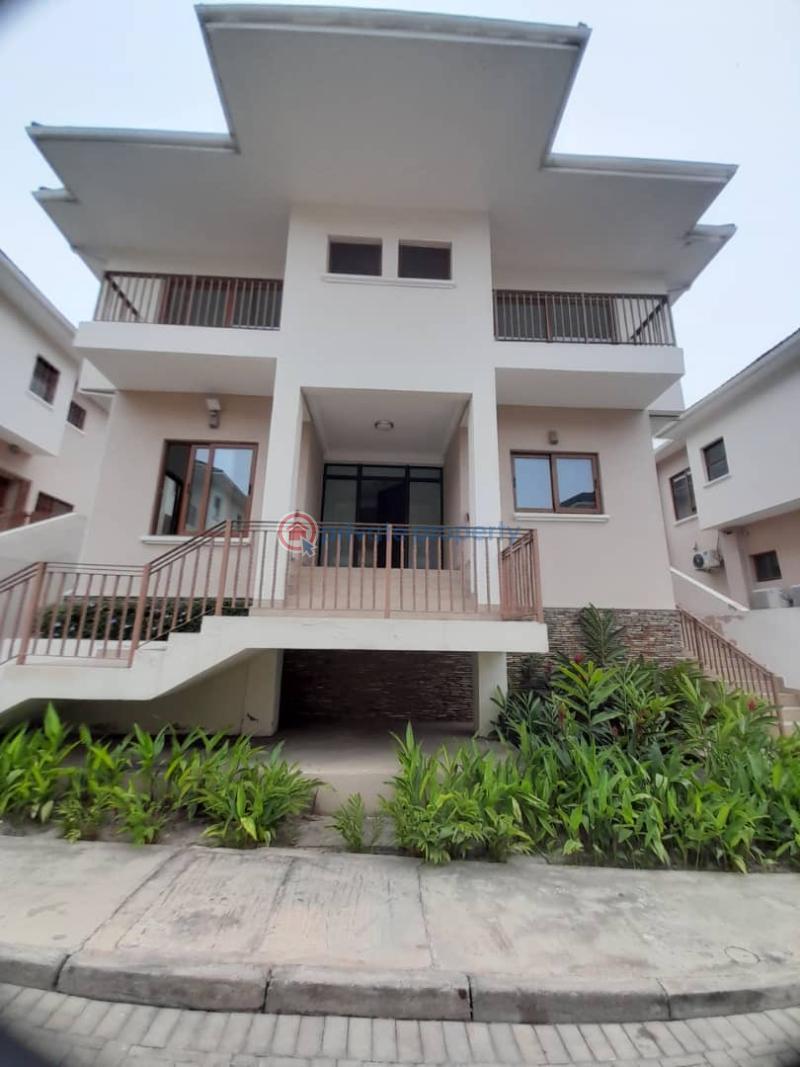 4 bedroom Townhouse For Rent Cantonments Accra - 18