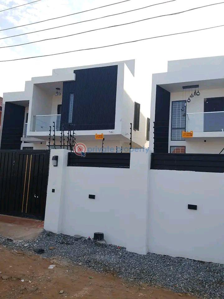 4 bedroom House For Sale Spintex Accra - 1