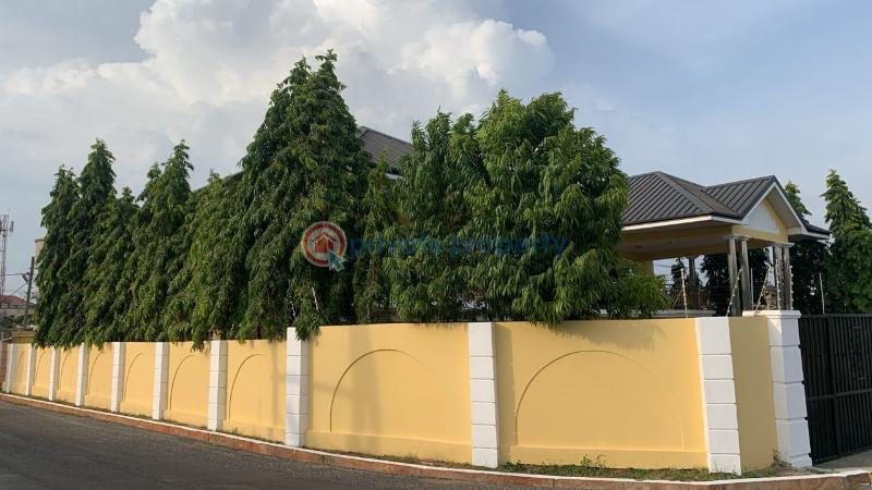 9 bedroom House For Rent Accra East Legon  - 3