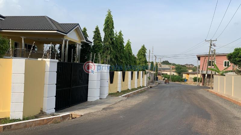 9 bedroom House For Rent Accra East Legon  - 1