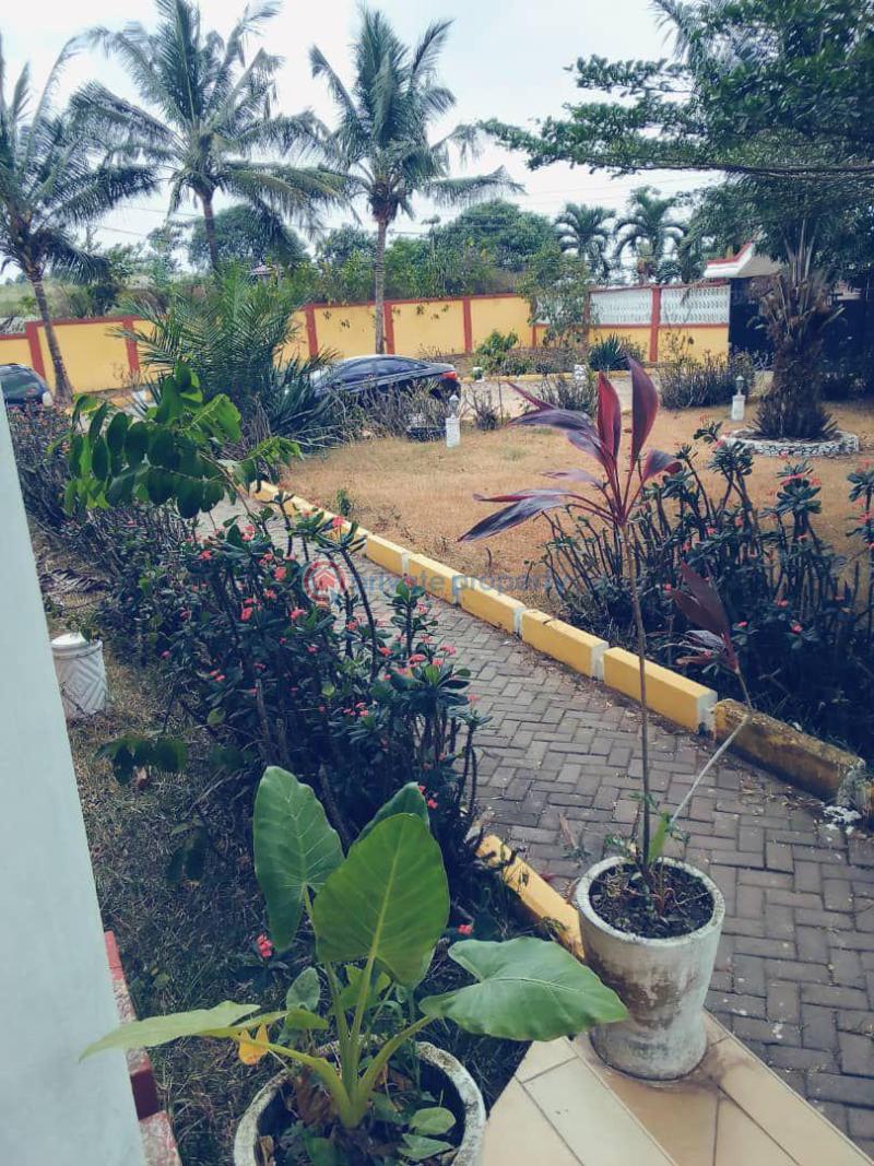 10 bedroom House For Sale Brekusu Kwabenya Ga East Municipal Accra - 3
