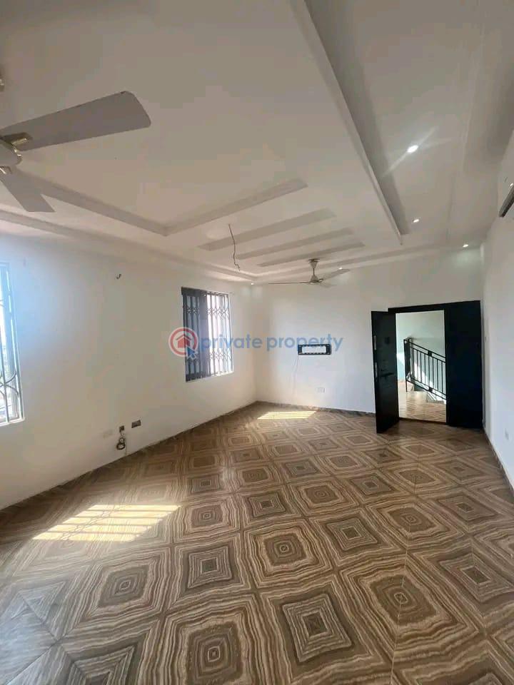 2 bedroom Apartment For Rent Dansoman Accra - 4
