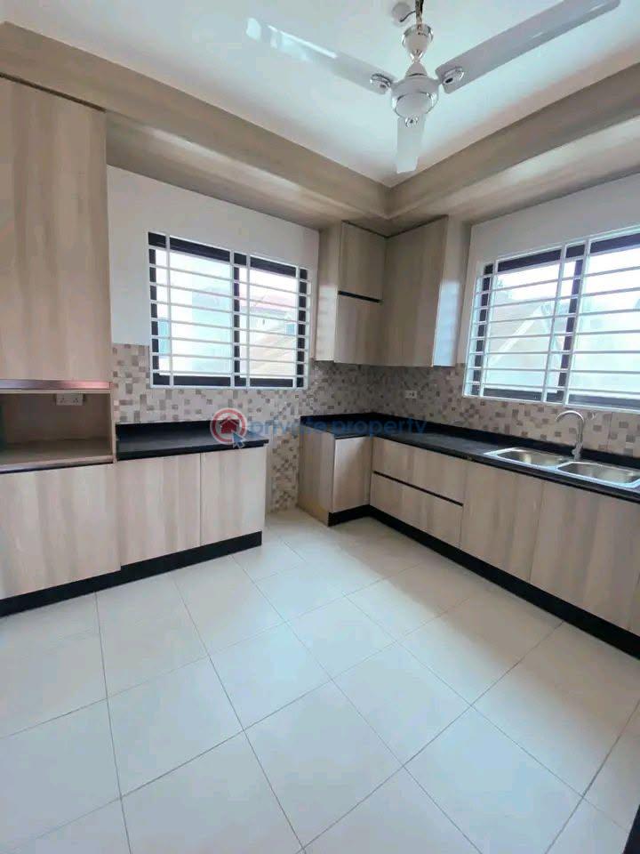 2 bedroom Apartment For Rent East Airport Airport Residential Area Accra - 7