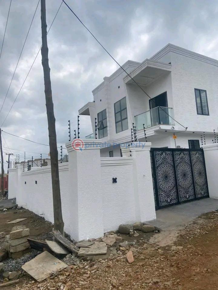 2 bedroom Semi detached Duplex For Sale Nanakrom Ashaley Botwe Adenta Municipal Accra - 3